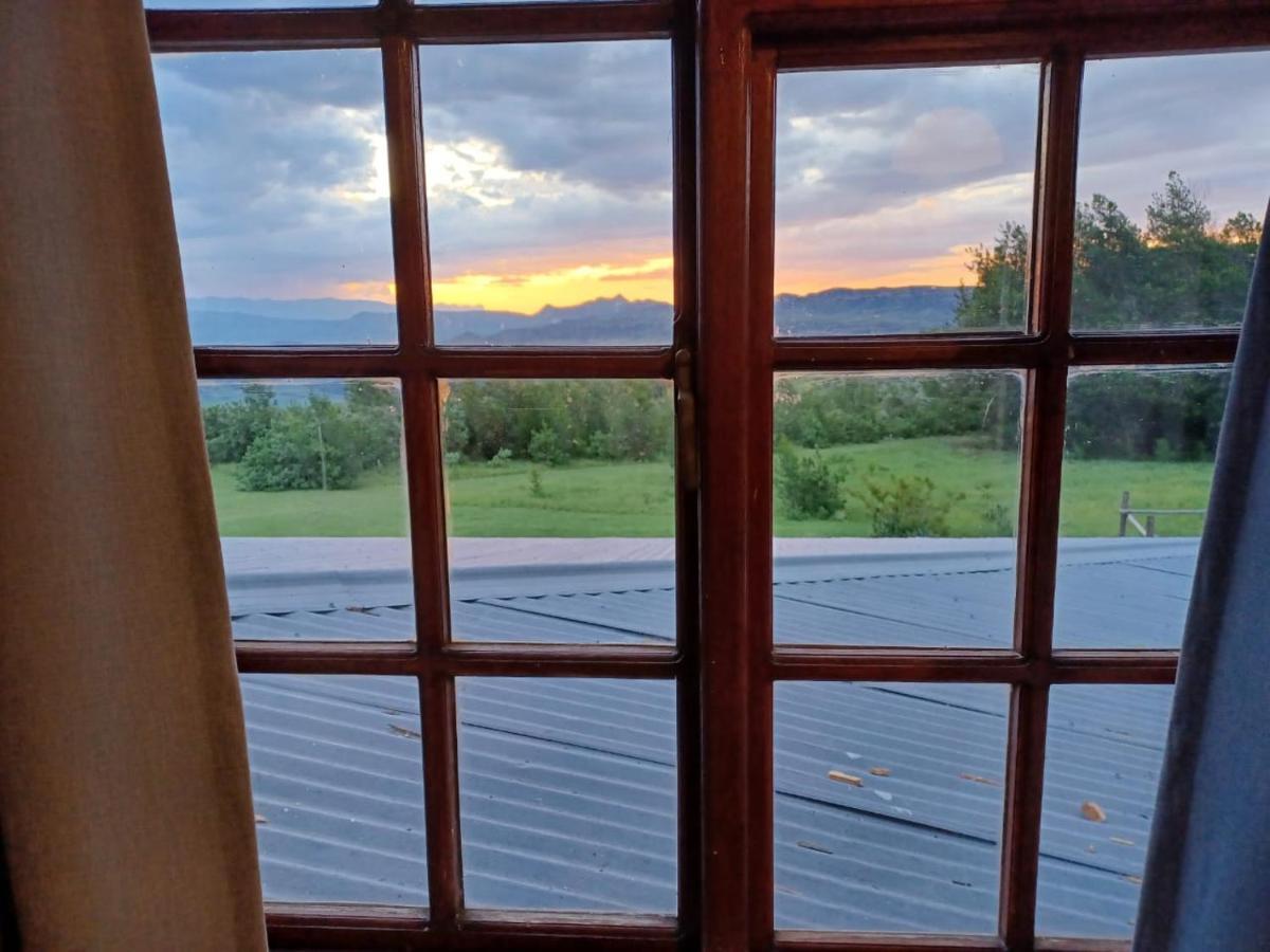 バーグビル Drakensberg Mountain Retreatゲストハウス エクステリア 写真