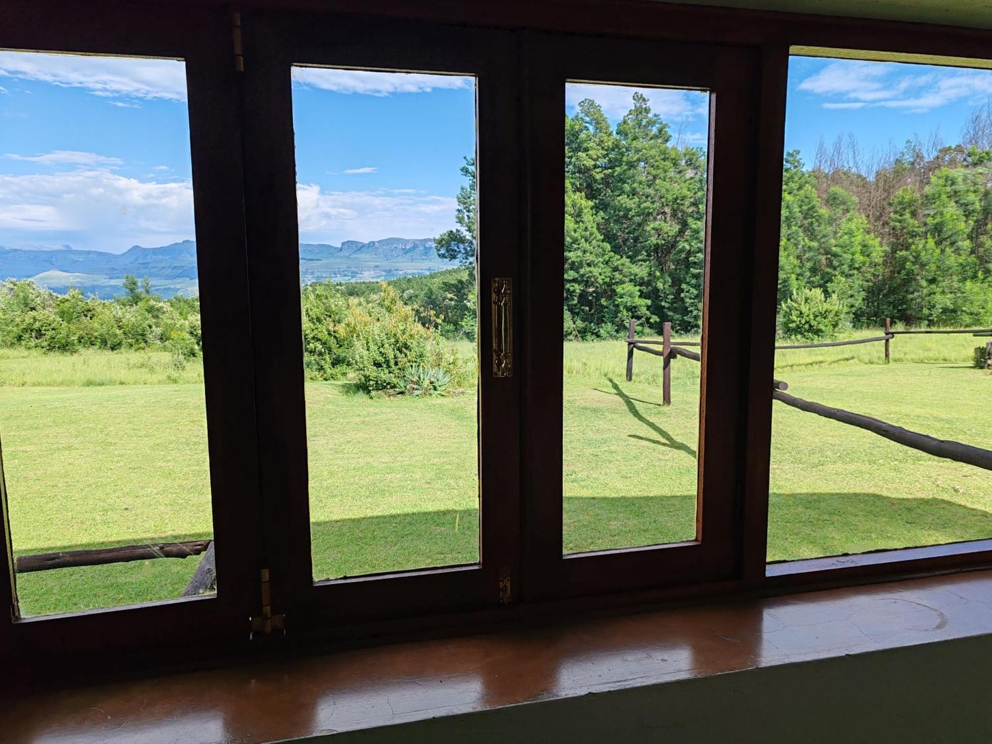 バーグビル Drakensberg Mountain Retreatゲストハウス エクステリア 写真