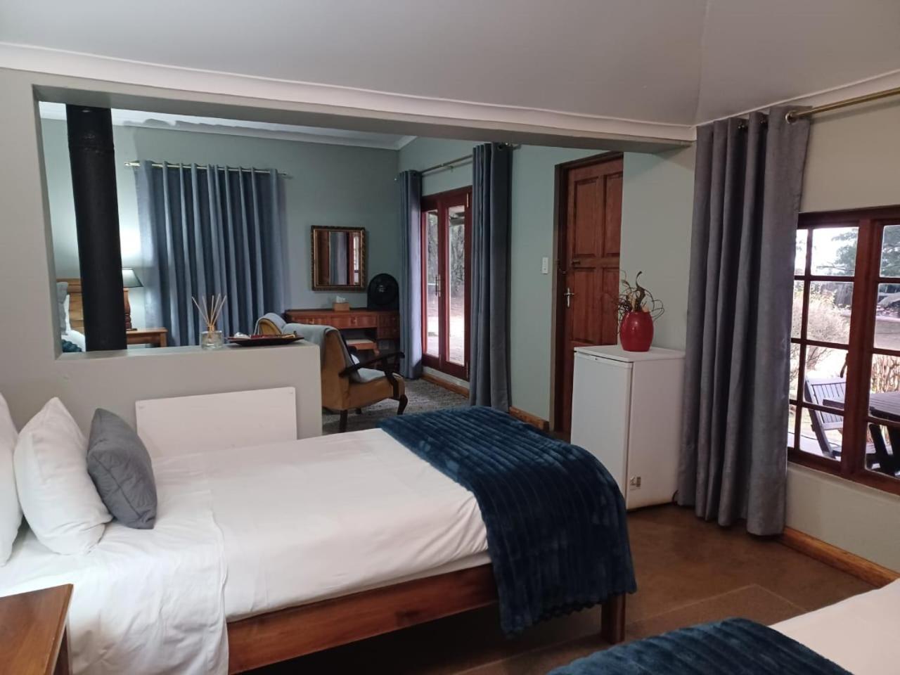 バーグビル Drakensberg Mountain Retreatゲストハウス エクステリア 写真