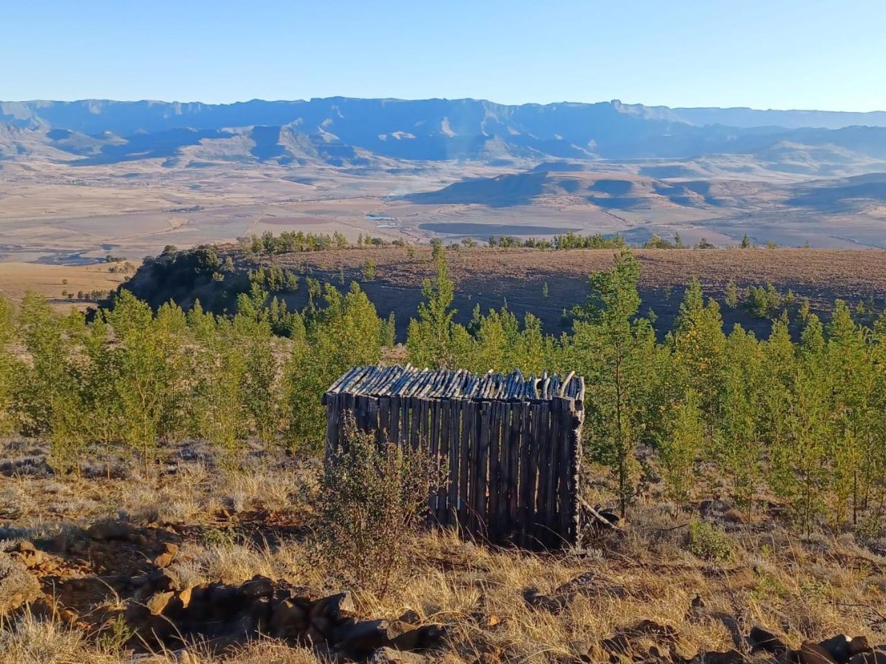 バーグビル Drakensberg Mountain Retreatゲストハウス エクステリア 写真