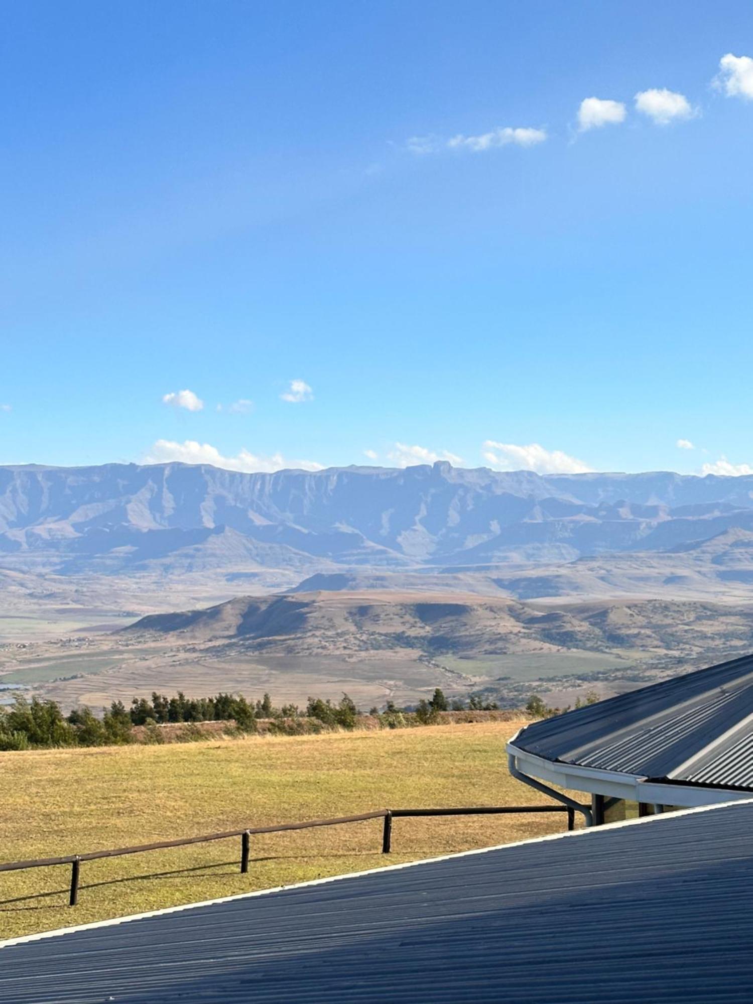 バーグビル Drakensberg Mountain Retreatゲストハウス エクステリア 写真